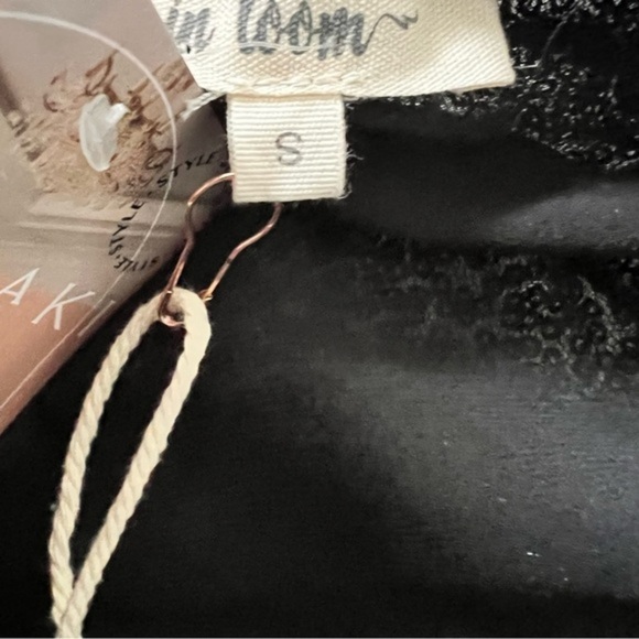 In loom Black Sequin Crop Top with Velvet Ties at The Shoulders. Lined NWT❤️ - Picture 7 of 9